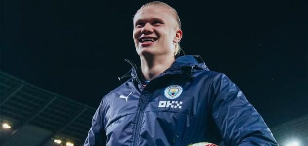 هالاند يعود إلى إنجلترا وفحوصات طبية تنتظره مع مانشستر سيتي