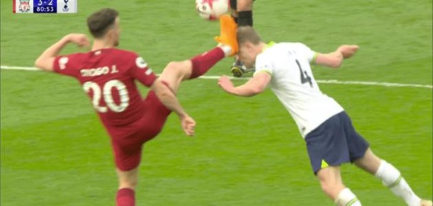 جوتا عن تفاديه الطرد أمام توتنهام:  ليس تدخلاً قويًا