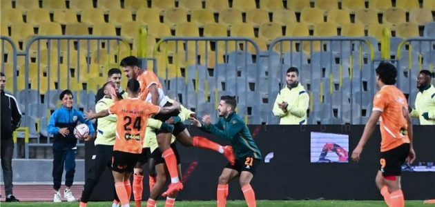 فاركو يخطف فوزًا قاتلًا من سموحة في اللحظات الأخيرة بالدوري